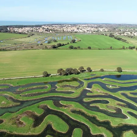 L'essentiel - 5 Etoiles بيت للعطل