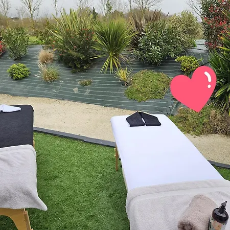 別荘 L'essentiel 85 - *